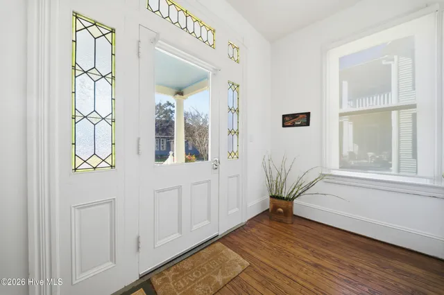 $472,500 | 303 East King Street, Edenton, NC 27932