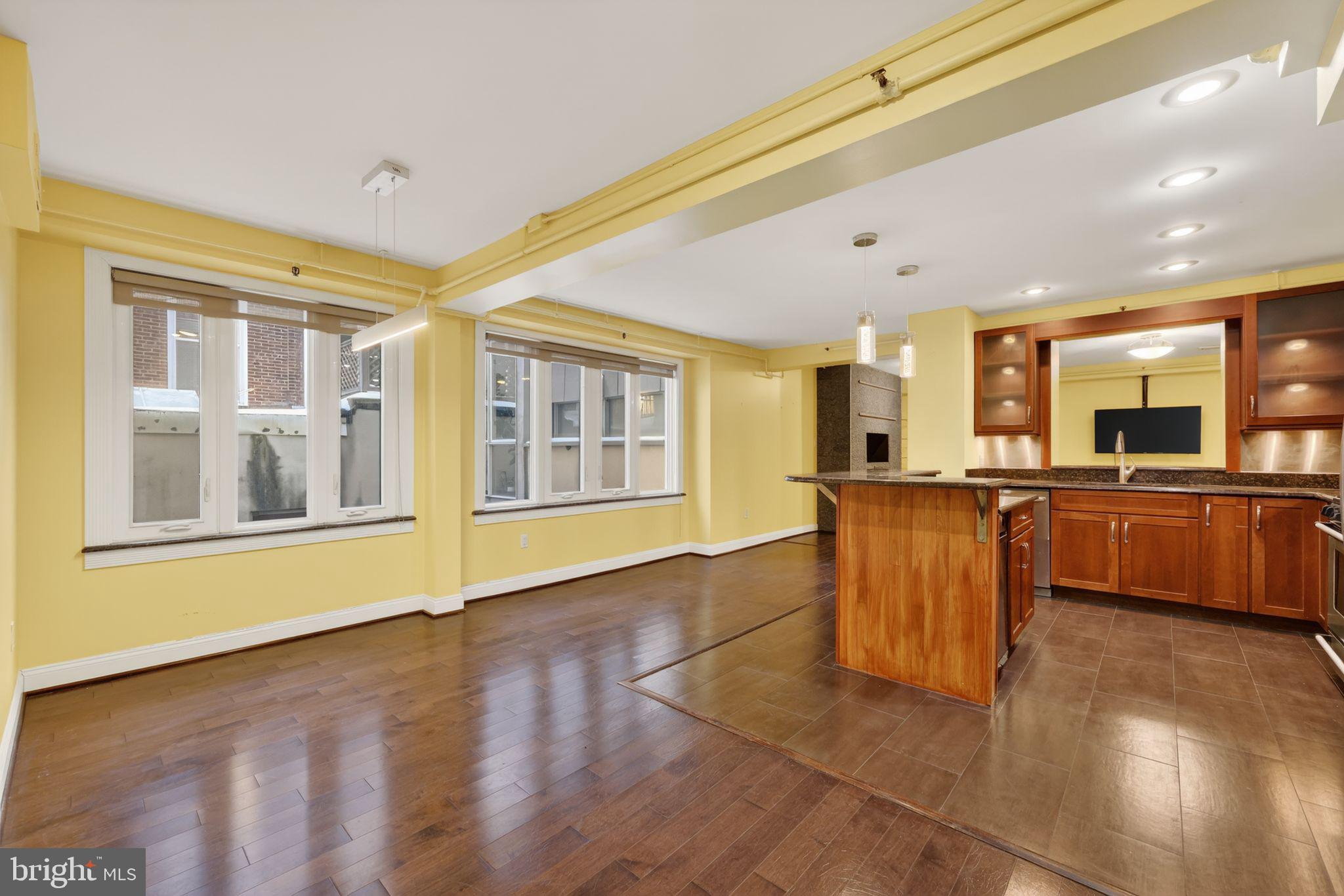 126 Cuthbert Street, Unit 3 Philadelphia, PA 19106 - Photo 15 of 32 Dining Space