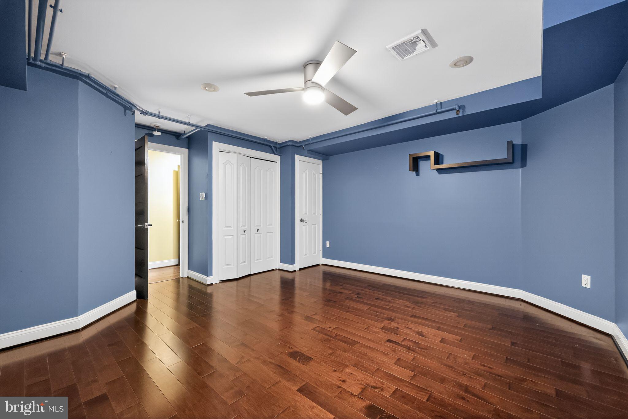 126 Cuthbert Street, Unit 3 Philadelphia, PA 19106 - Photo 19 of 32 Guest Bedroom