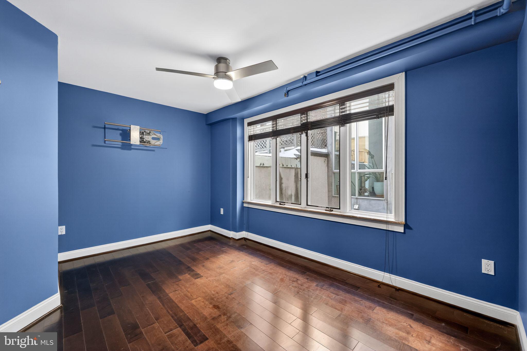 126 Cuthbert Street, Unit 3 Philadelphia, PA 19106 - Photo 24 of 32 Primary Bedroom