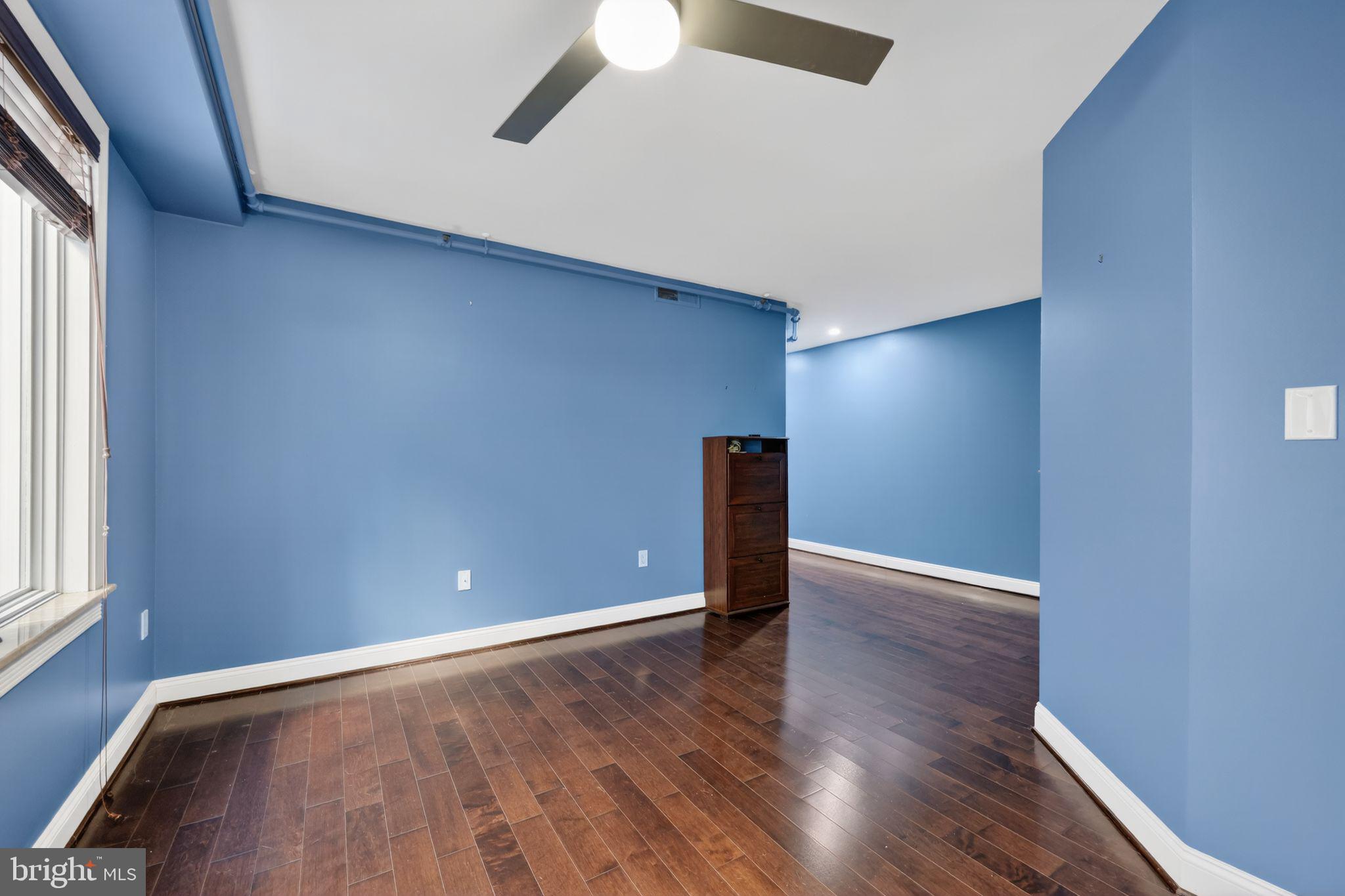 126 Cuthbert Street, Unit 3 Philadelphia, PA 19106 - Photo 25 of 32 Primary Bedroom