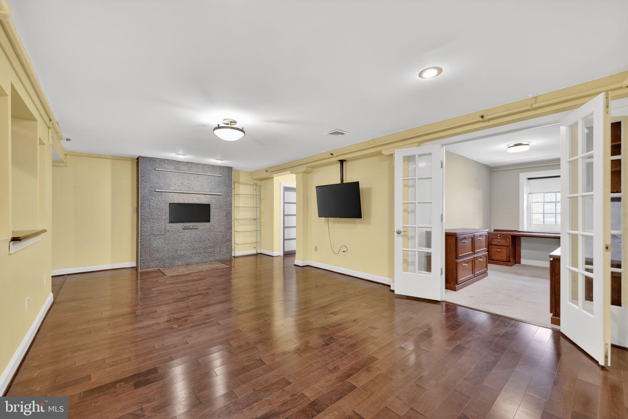 126 Cuthbert Street, Unit 3 Philadelphia, PA 19106 - Photo 4 of 32 Living Room and Adjoining Office