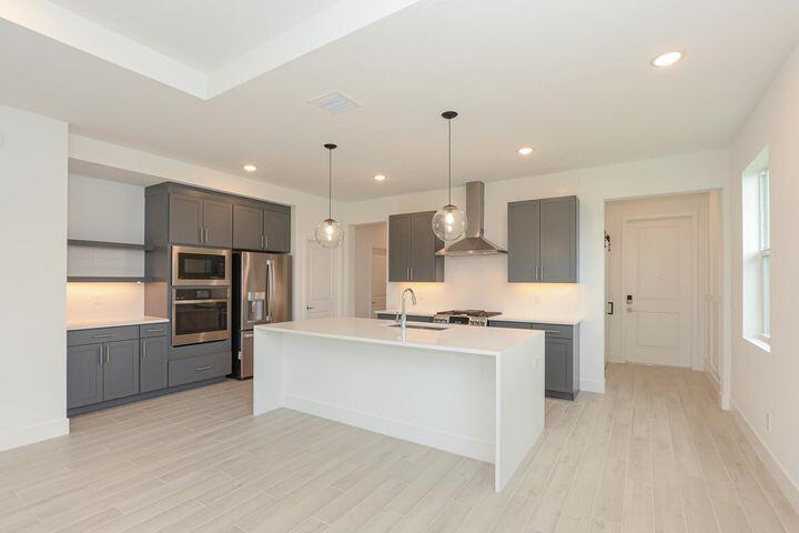 10307 Dreamweaver Road Port St. Lucie, FL 34987 - Photo 22 of 55 Kitchen