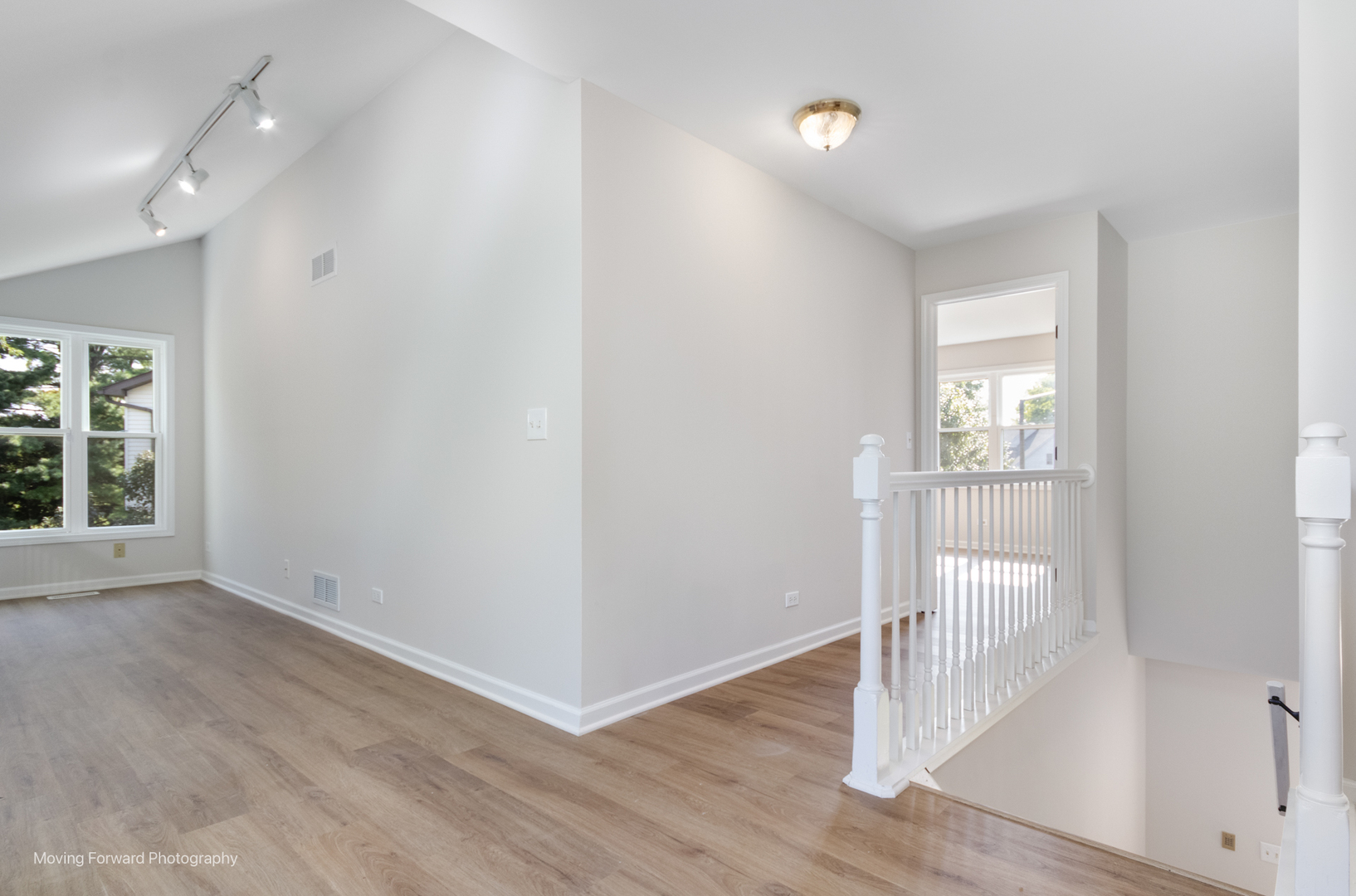 1020 Prairie View Court Naperville, IL 60563 - Photo 8 of 20 Gallery Image 8