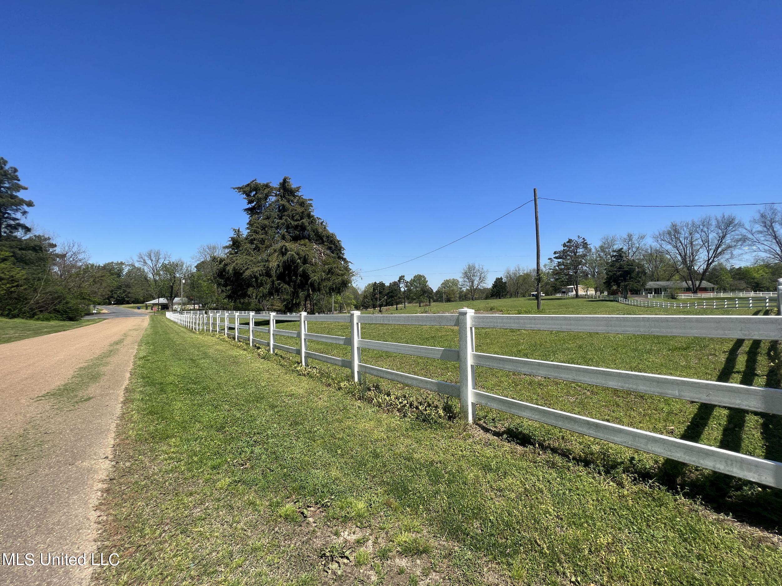 4977 Sees Chapel Road Crenshaw, MS 38621 - Photo 156 of 156 3gslsc139