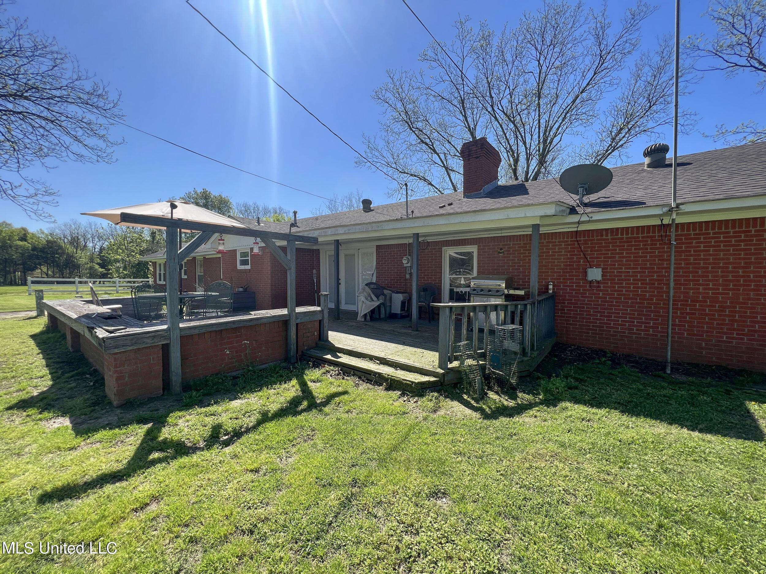 4977 Sees Chapel Road Crenshaw, MS 38621 - Photo 69 of 156 3gslsc42