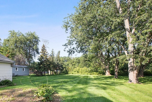 17824 Bock Road Lansing, IL 60438 - Photo 2 of 10