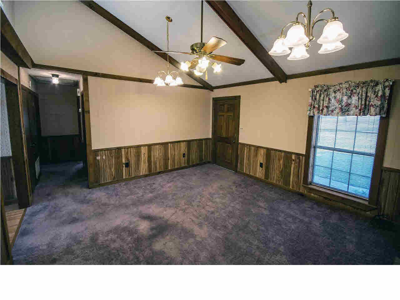 9677 Midway Road, Unit C Raymond, MS 39154 - Photo 3 of 48 Living room