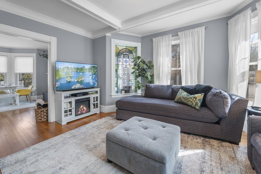 4 Sheridan Road Swampscott, MA 01907 - Photo 8 of 30 Gallery Image 8