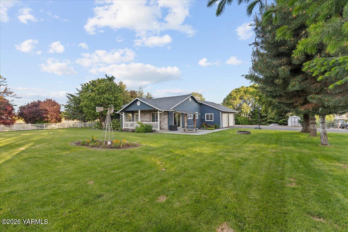 120 West Huntzinger Road Selah, WA 98942 - Photo 31 of 43 16-IMGL1083
