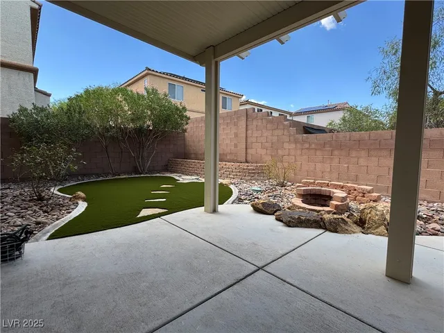 $2,350 | 8278 Apple Barn Avenue, Las Vegas, NV 89178