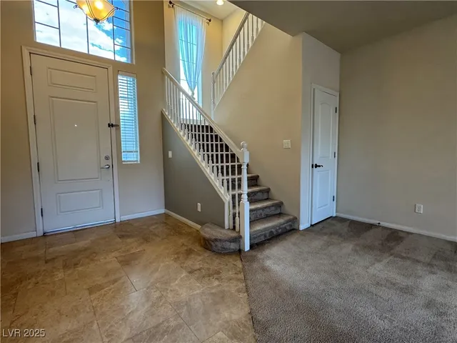 $2,350 | 8278 Apple Barn Avenue, Las Vegas, NV 89178