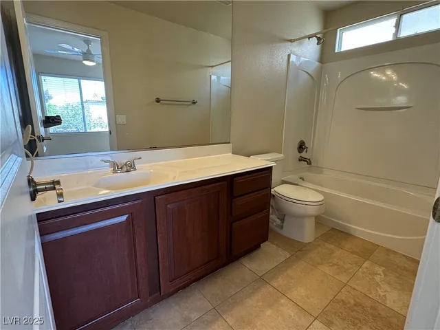 $2,350 | 8278 Apple Barn Avenue, Las Vegas, NV 89178