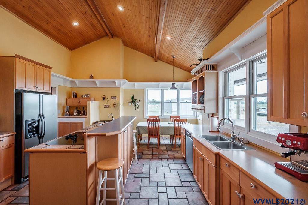 29545 Church Road Albany, OR 97321 - Photo 9 of 42 Gallery Image 9