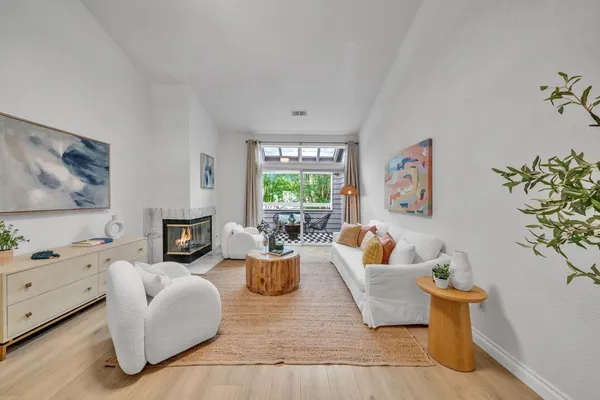 $856,000 | 1654 Parkview Green Circle, San Jose, CA 95131