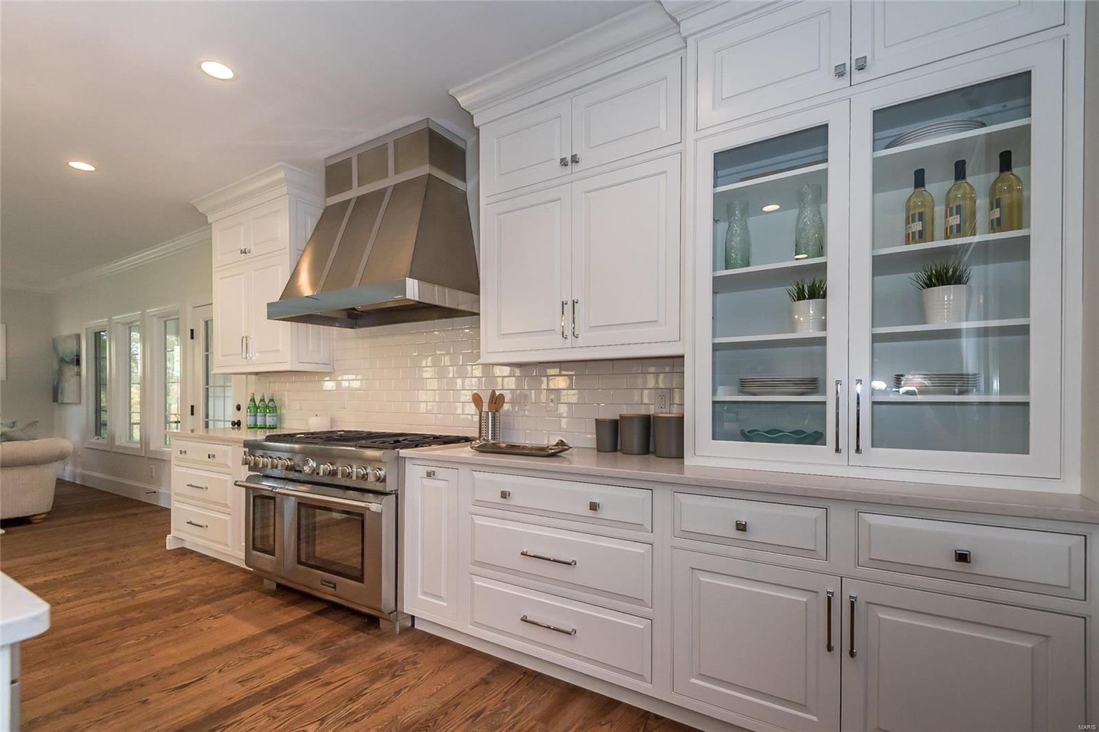 14985 Conway Road Chesterfield, MO 63017 - Photo 12 of 46 Gallery Image 12