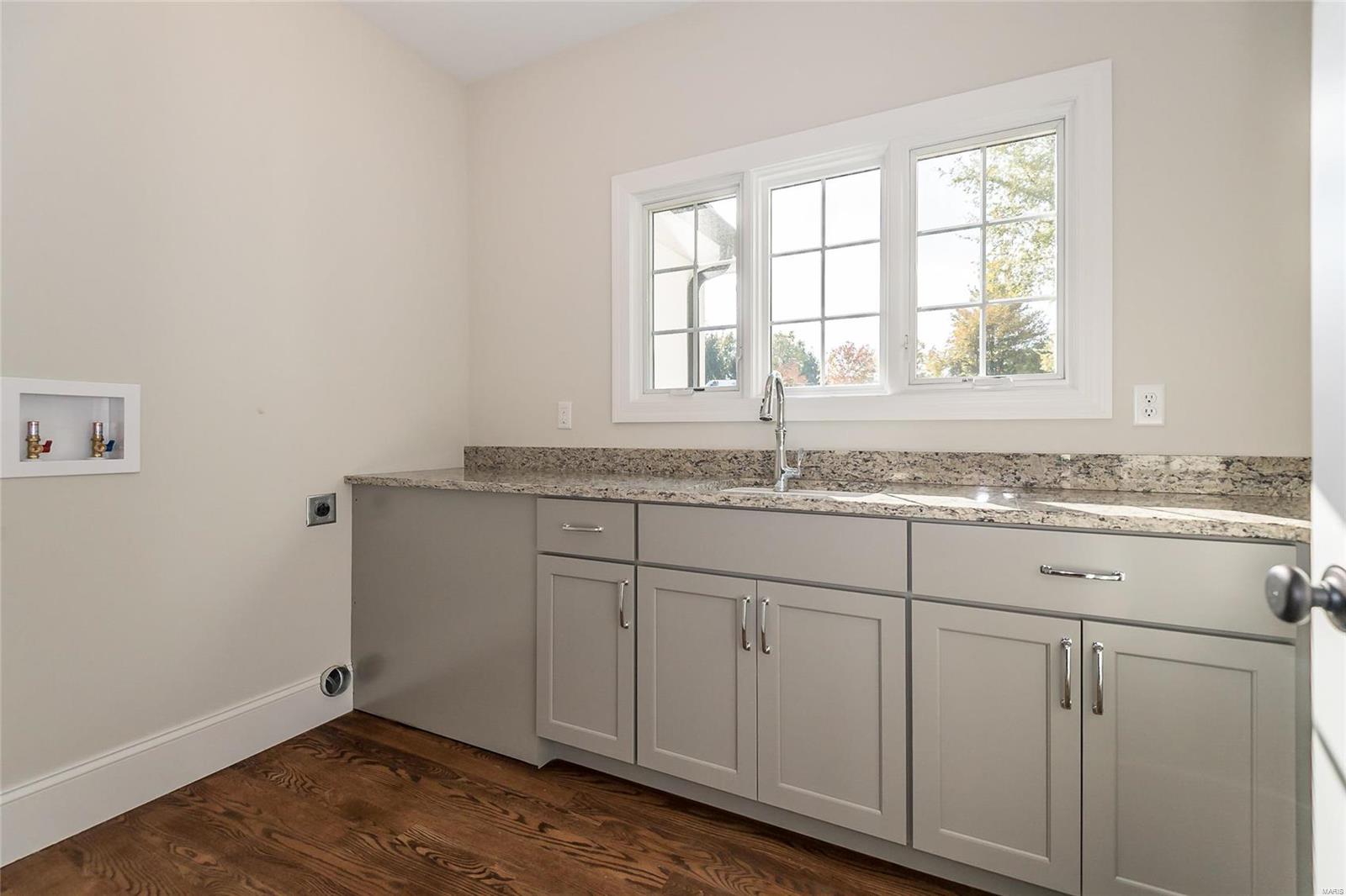 14985 Conway Road Chesterfield, MO 63017 - Photo 21 of 46 Gallery Image 21