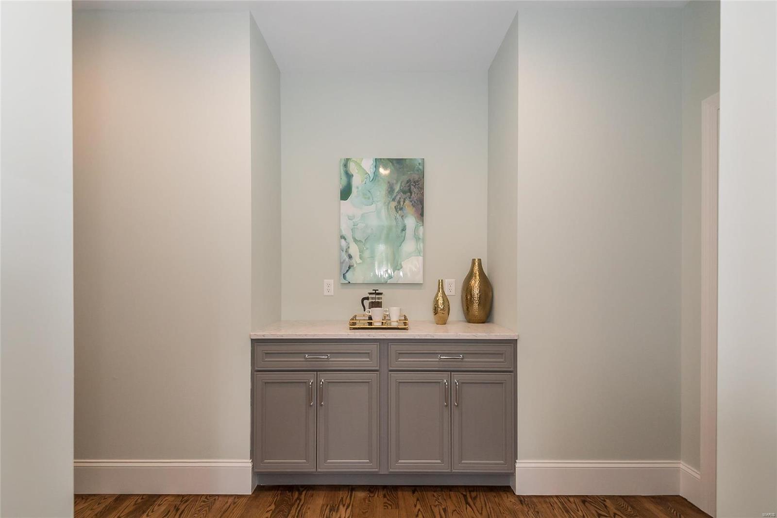14985 Conway Road Chesterfield, MO 63017 - Photo 24 of 46 Gallery Image 24