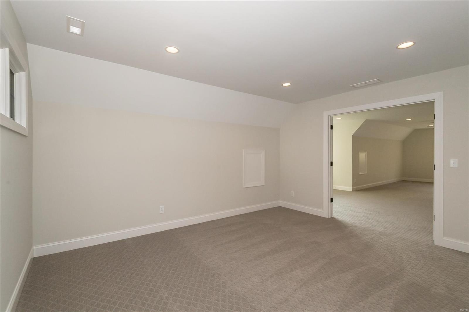 14985 Conway Road Chesterfield, MO 63017 - Photo 36 of 46 Gallery Image 36