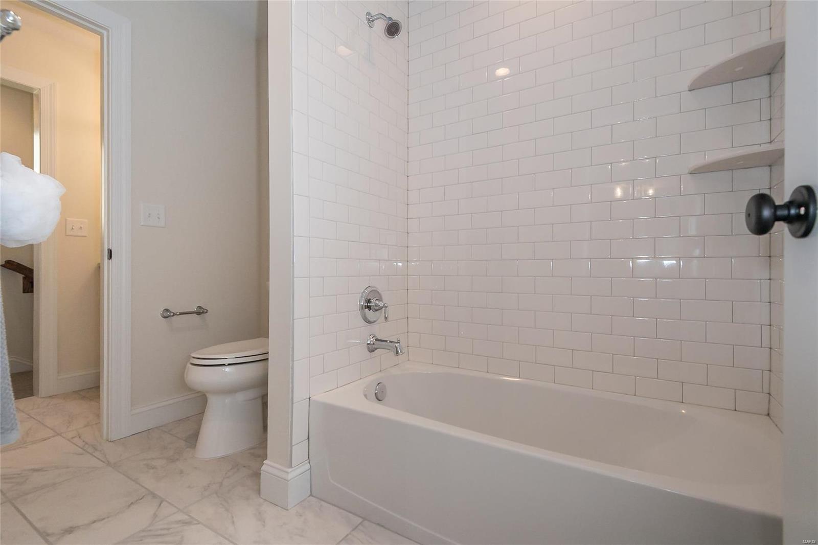 14985 Conway Road Chesterfield, MO 63017 - Photo 38 of 46 Gallery Image 38