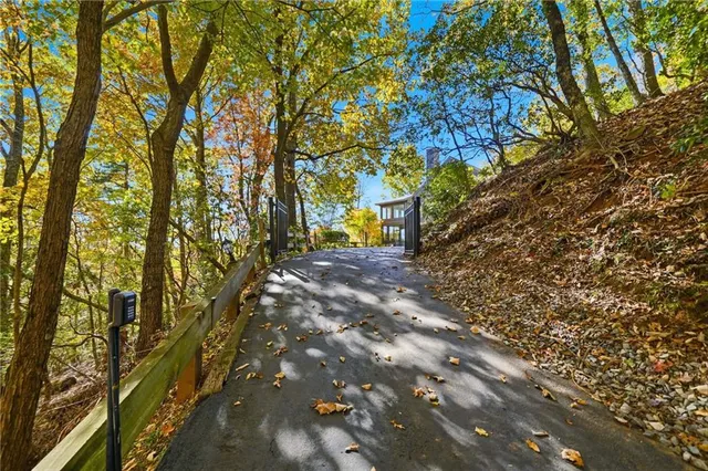 $3,950 | 1545 Petit Ridge Drive, Big Canoe, GA 30143