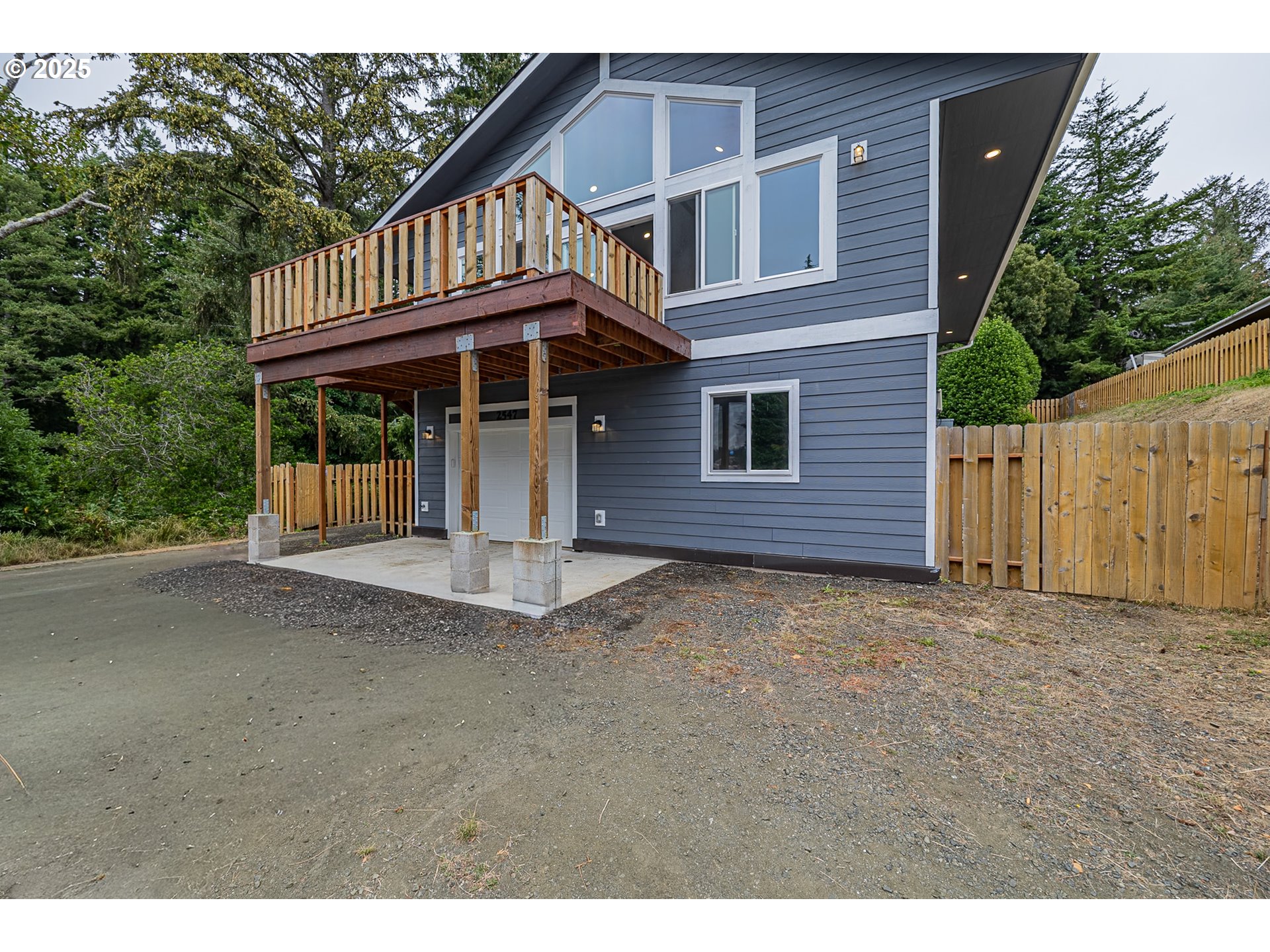 2547 Pony Creek Road North Bend, OR 97459 - Photo 2 of 48 Exterior