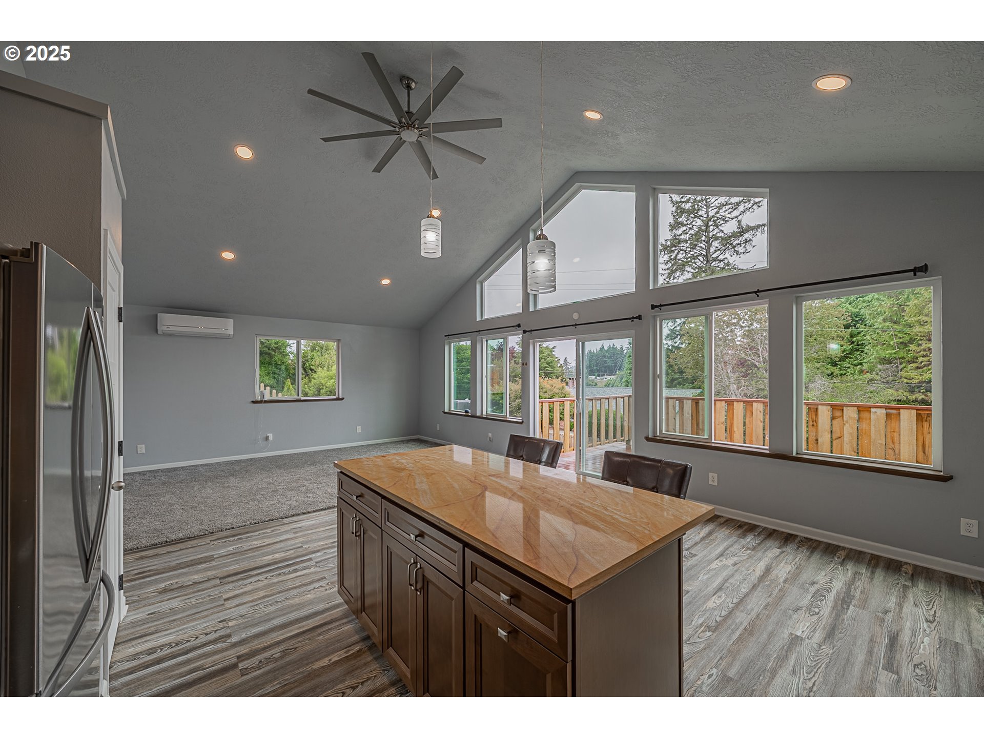2547 Pony Creek Road North Bend, OR 97459 - Photo 21 of 48 Bedroom, Owner's Suite