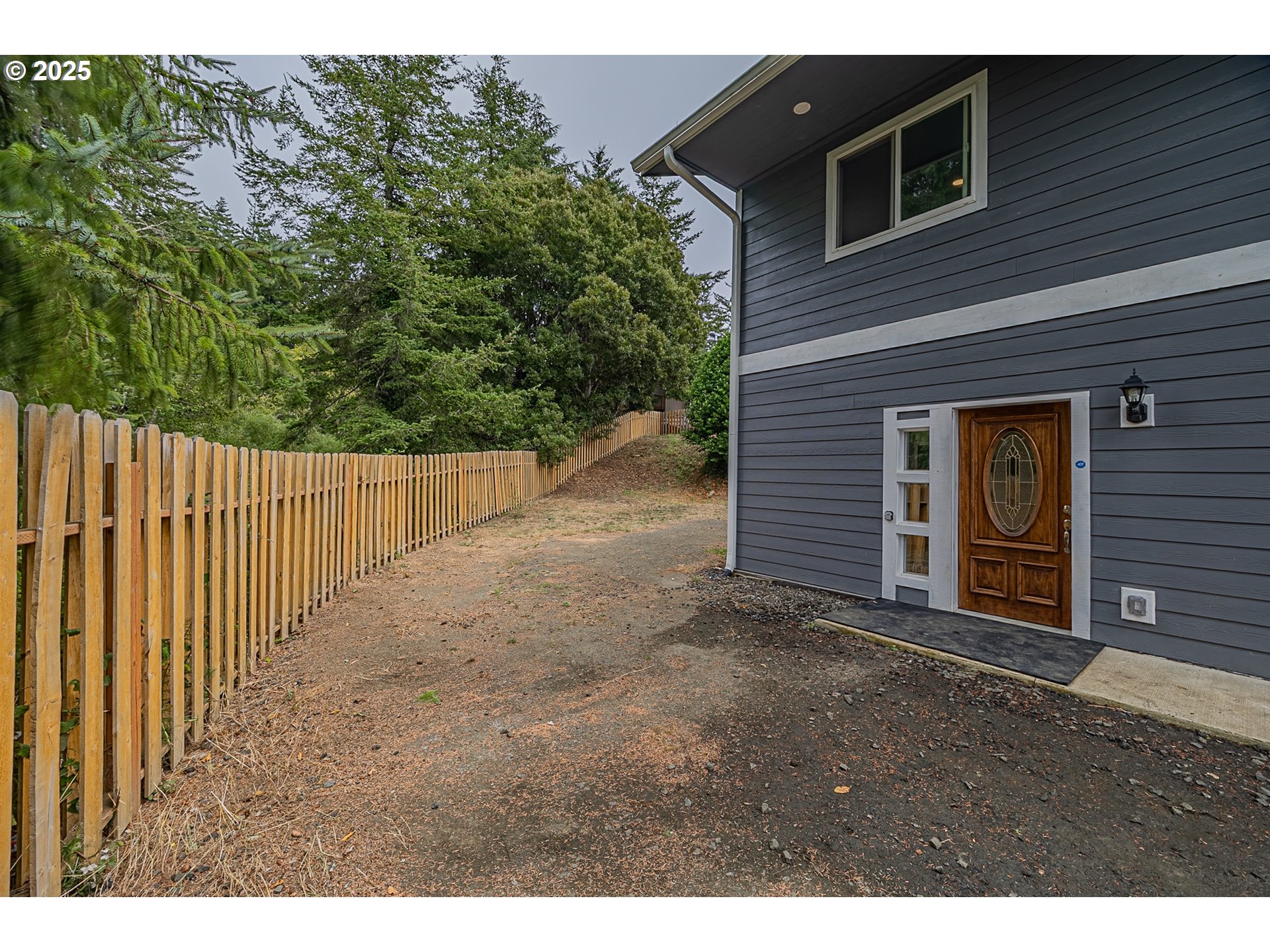 2547 Pony Creek Road North Bend, OR 97459 - Photo 8 of 48 Gallery Image 8