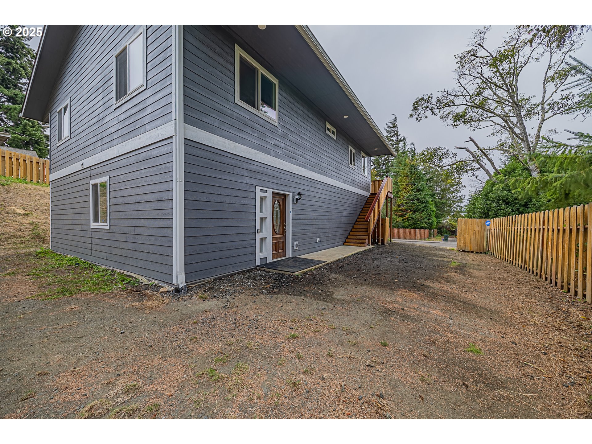 2547 Pony Creek Road North Bend, OR 97459 - Photo 9 of 48 Kitchen