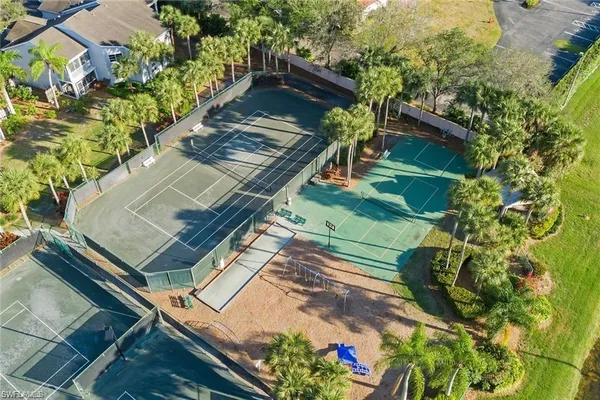 a view of an outdoor space