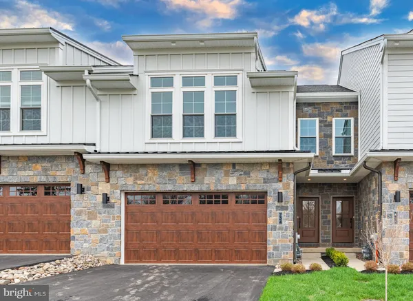 $973,655 | 734 Emory Court, Horsham, PA 19044
