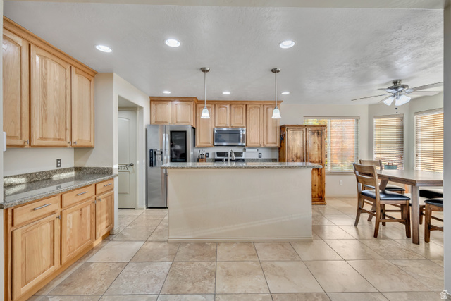 618 South 1350th East Tooele, UT 84074 - Photo 10 of 40