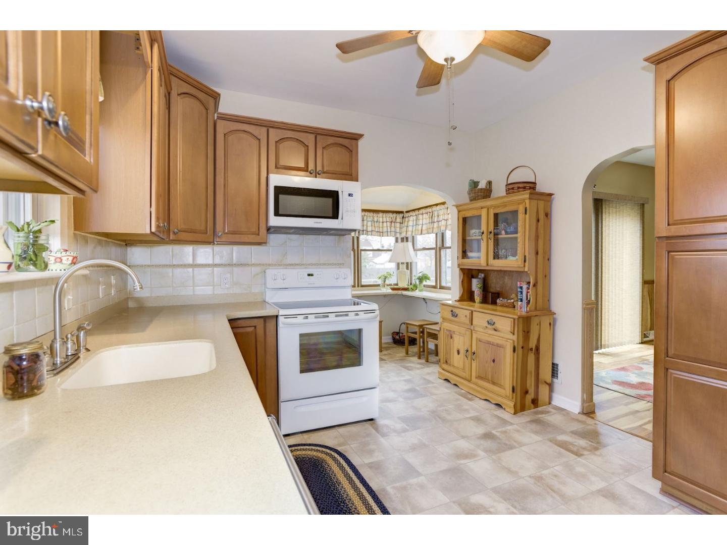 404 Lippincott Avenue Riverside, NJ 08075 - Photo 5 of 23