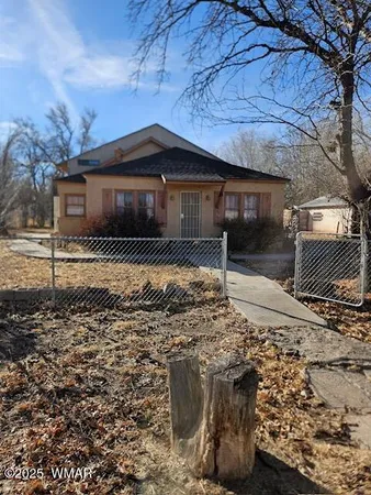$212,500 | 120 South 4th West, St. Johns, AZ 85936