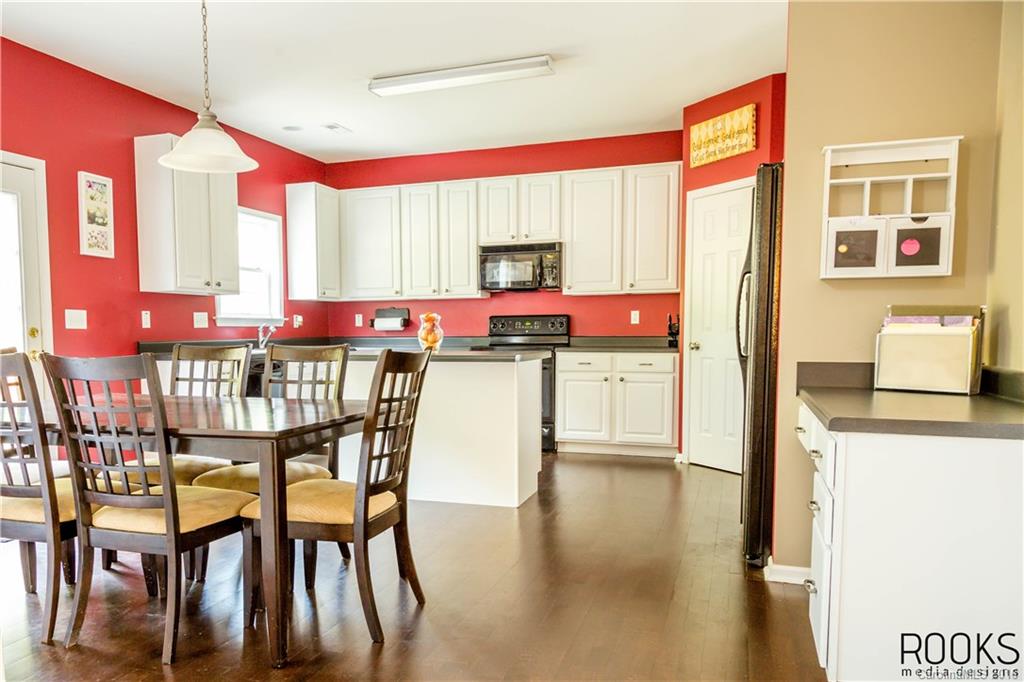 151 Wildbriar Road Fletcher, NC 28732 - Photo 3 of 6