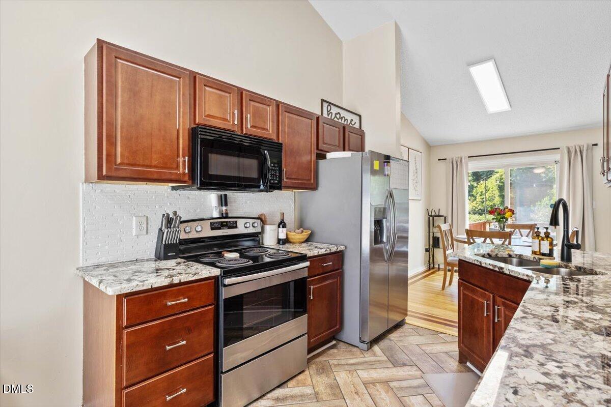 2209 Dobbin Place Raleigh, NC 27604 - Photo 11 of 34 11-2209 Dobbin- Open Peek Media-11