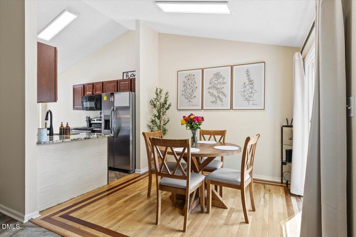 2209 Dobbin Place Raleigh, NC 27604 - Photo 7 of 34 07-2209 Dobbin- Open Peek Media-7