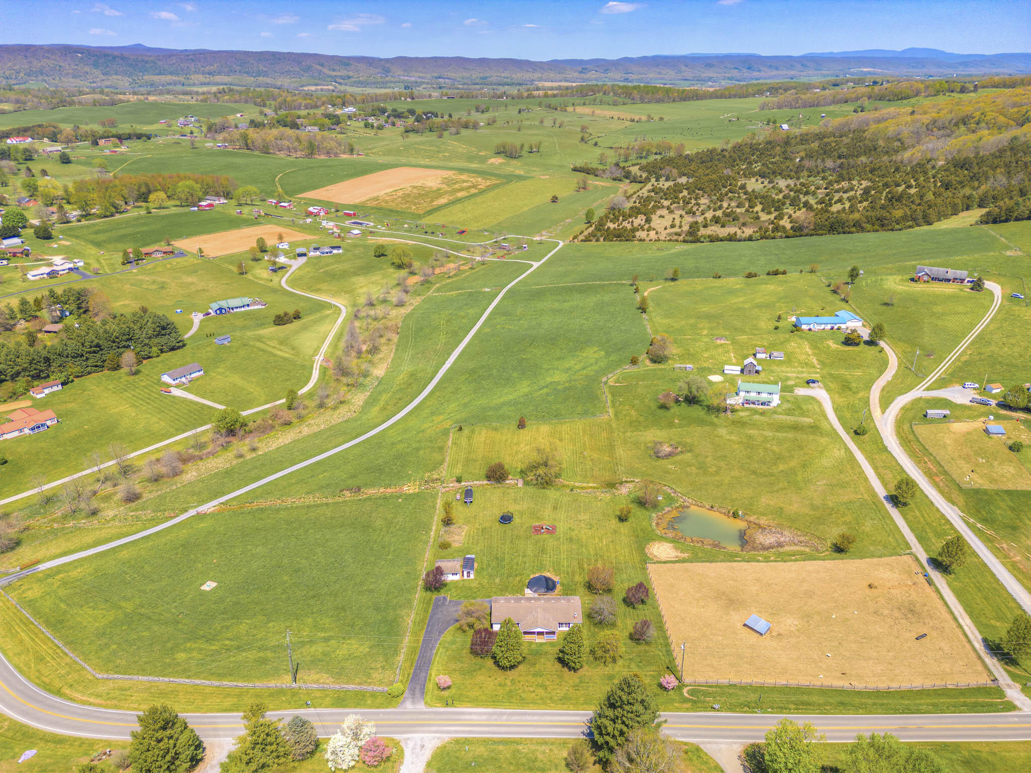 5086 Thornspring Road Pulaski, VA 24301 - Photo 41 of 51 5086_Thornspring_Web-41