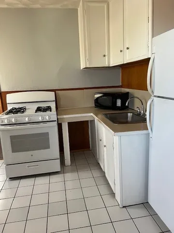 $1,200 | 84 Tweed Street, Unit 3, Pawtucket, RI 02861