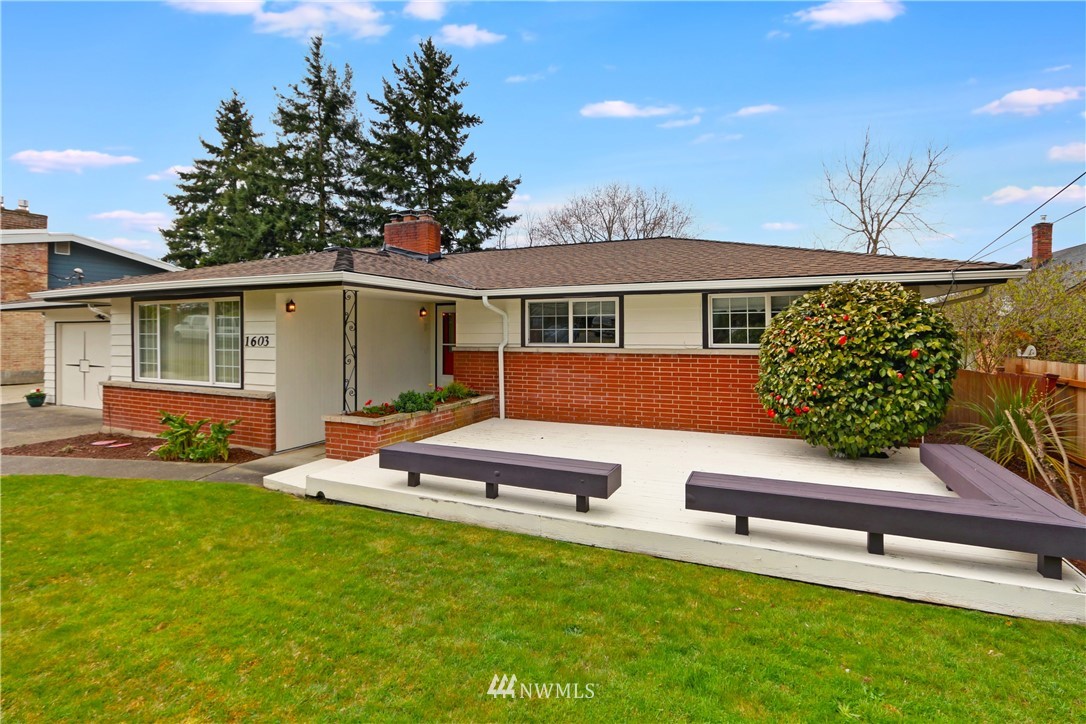 1603 Shattuck Avenue South Renton, WA 98055 - Photo 1 of 24