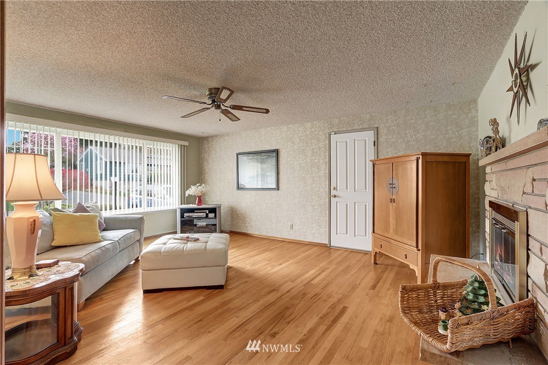 1603 Shattuck Avenue South Renton, WA 98055 - Photo 5 of 24