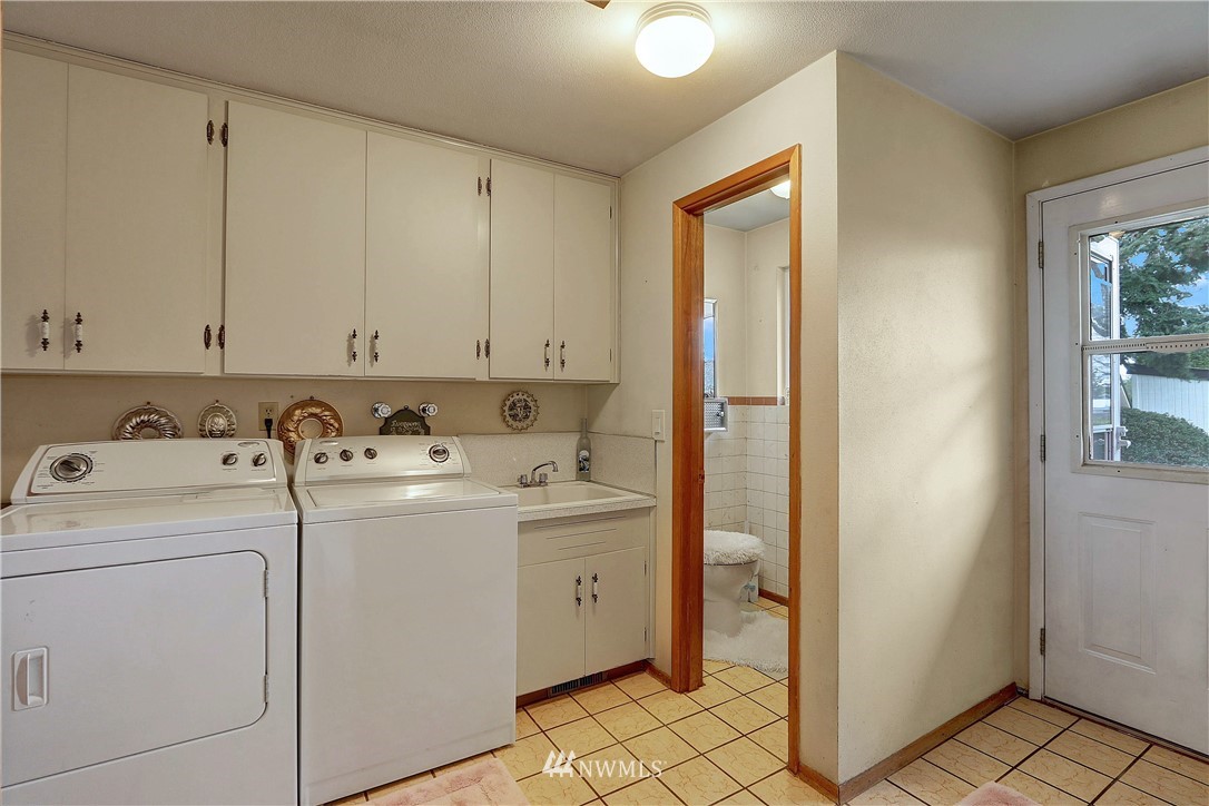 1603 Shattuck Avenue South Renton, WA 98055 - Photo 10 of 24