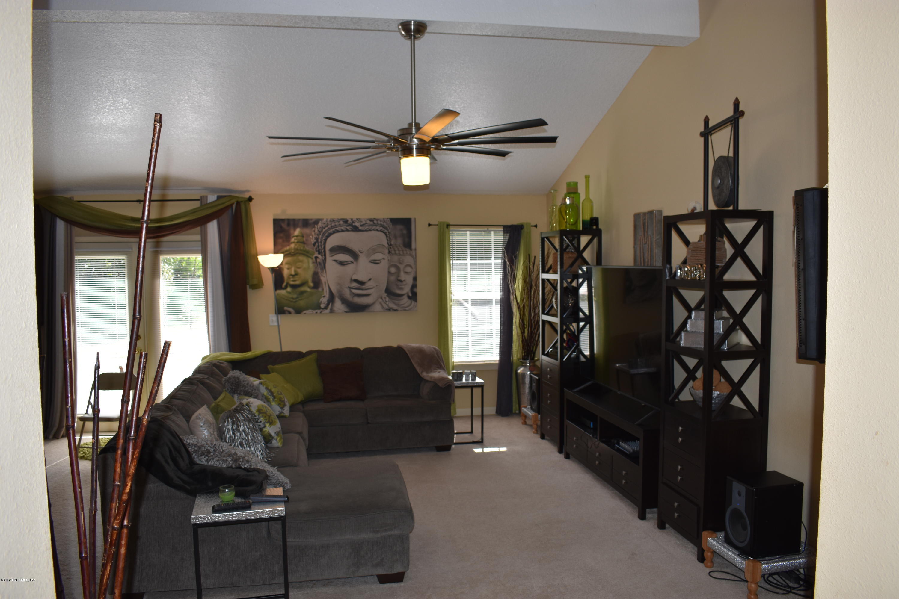 2844 Tinsley Road Jacksonville, FL 32218 - Photo 3 of 19 Family room
