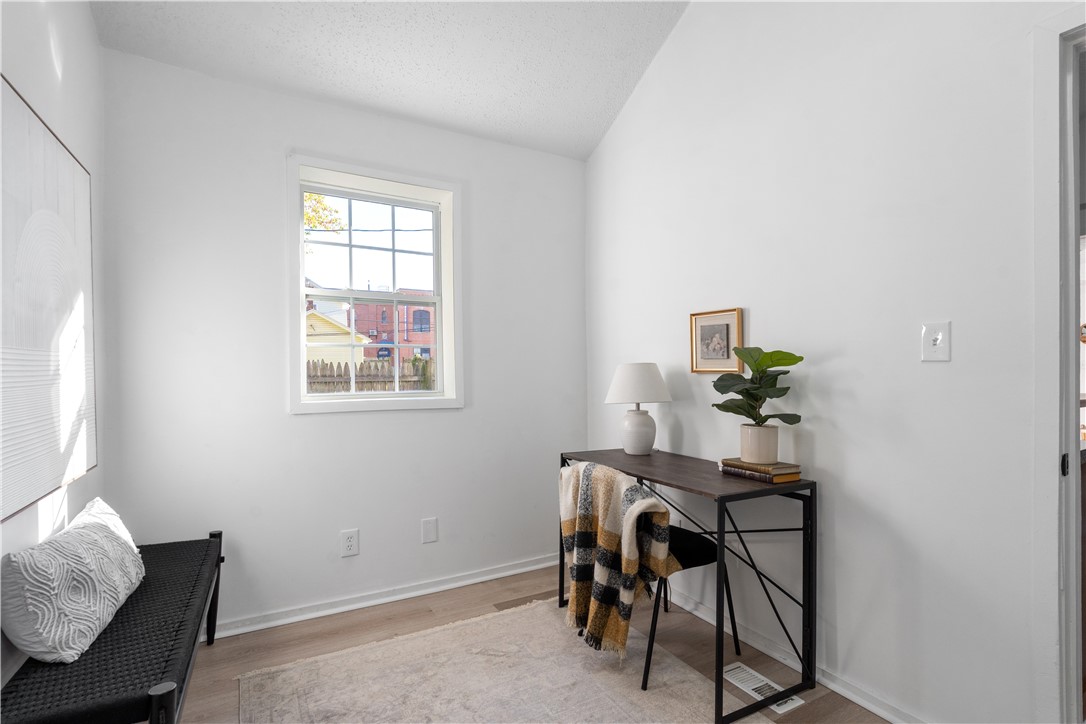 22 Lisbon Street Rochester, NY 14606 - Photo 11 of 34