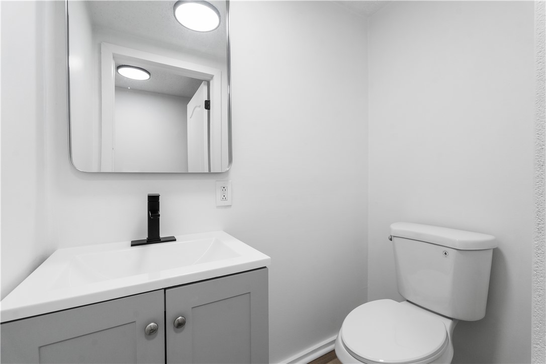 22 Lisbon Street Rochester, NY 14606 - Photo 26 of 34