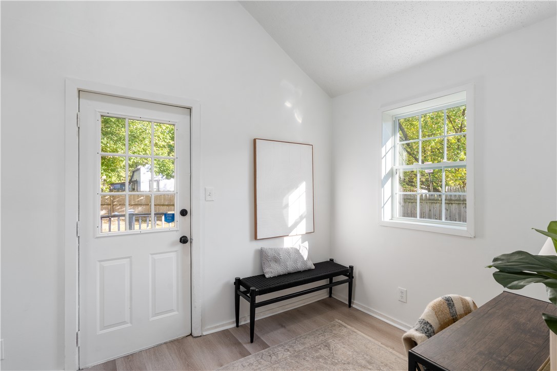 22 Lisbon Street Rochester, NY 14606 - Photo 10 of 34