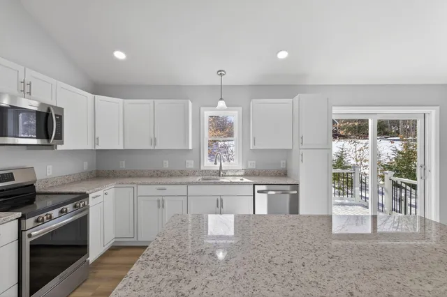 $689,000 | 42 Brandons Way, Gorham, ME 04038