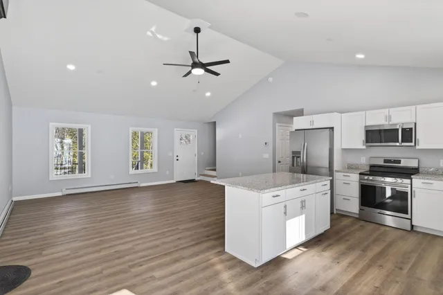 $689,000 | 42 Brandons Way, Gorham, ME 04038