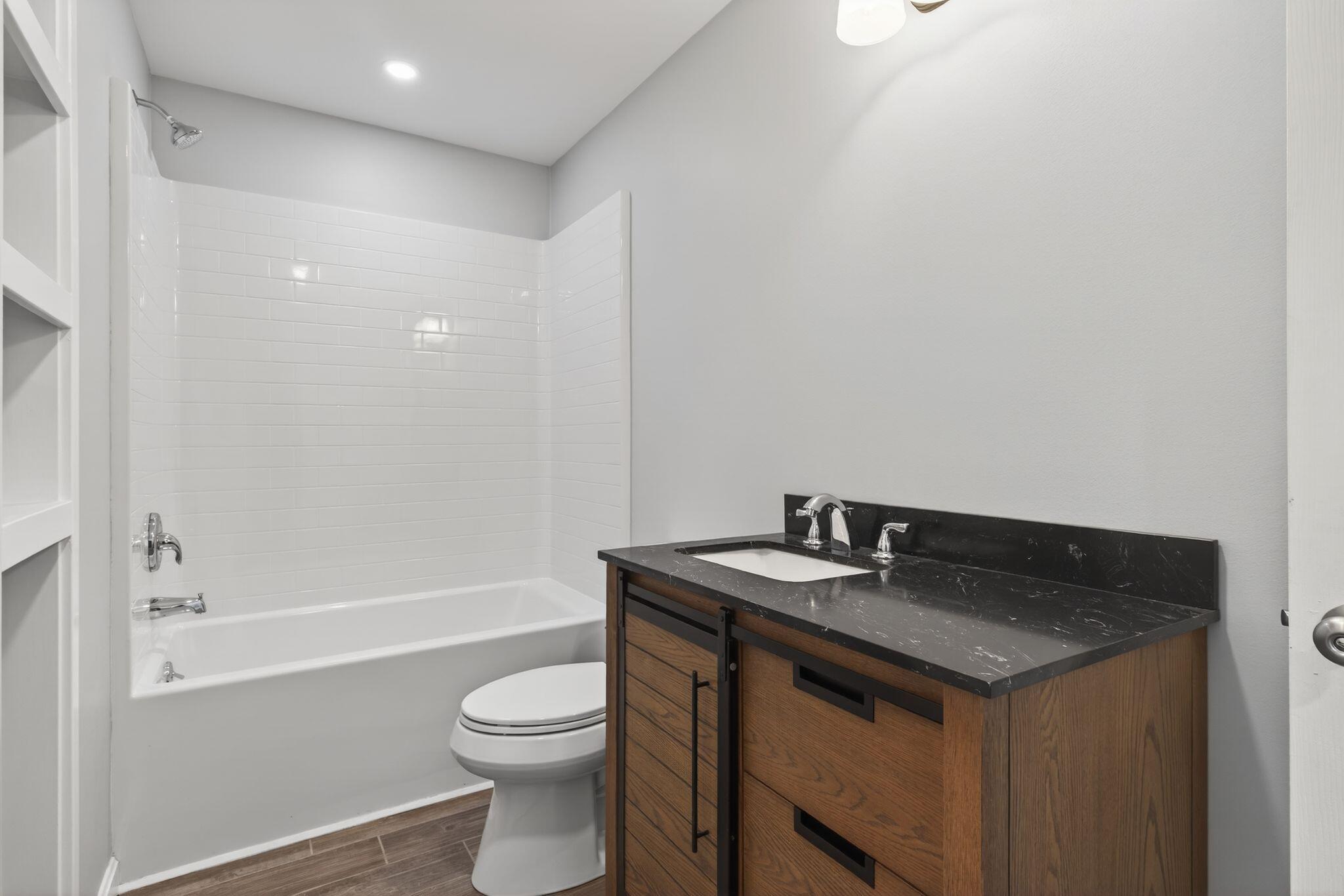 42 Brandons Way Gorham, ME 04038 - Photo 22 of 62 42_Brandons_Way_043