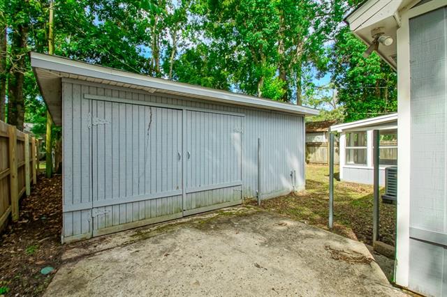 2219 Crane Street Slidell, LA 70460 - Photo 25 of 32